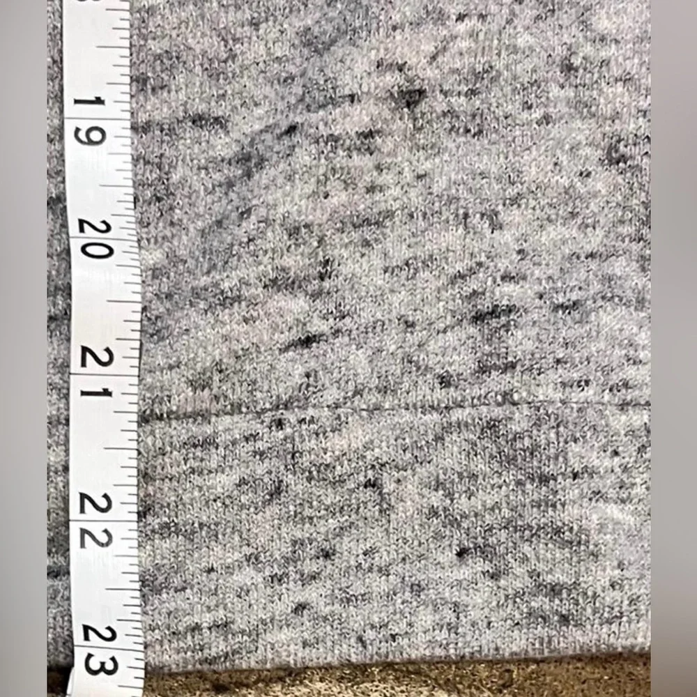 Adidas Women’s Heathered Gray Hoodie Stripes Underneath Sleeves Size Medium